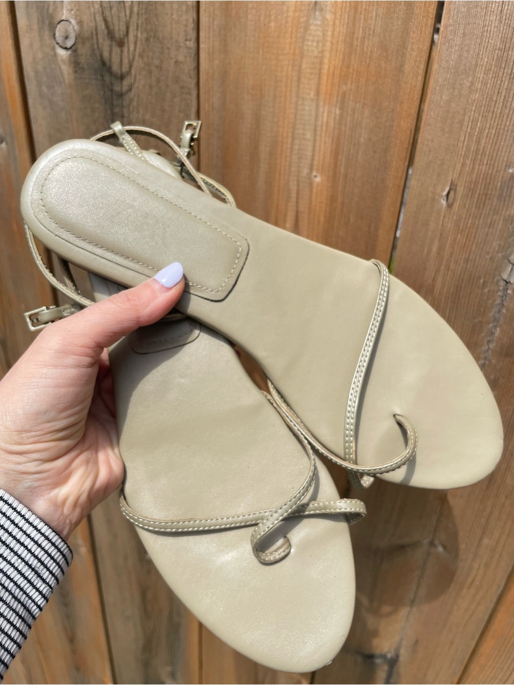 Minimal Strappy Sandals in Beige/Green